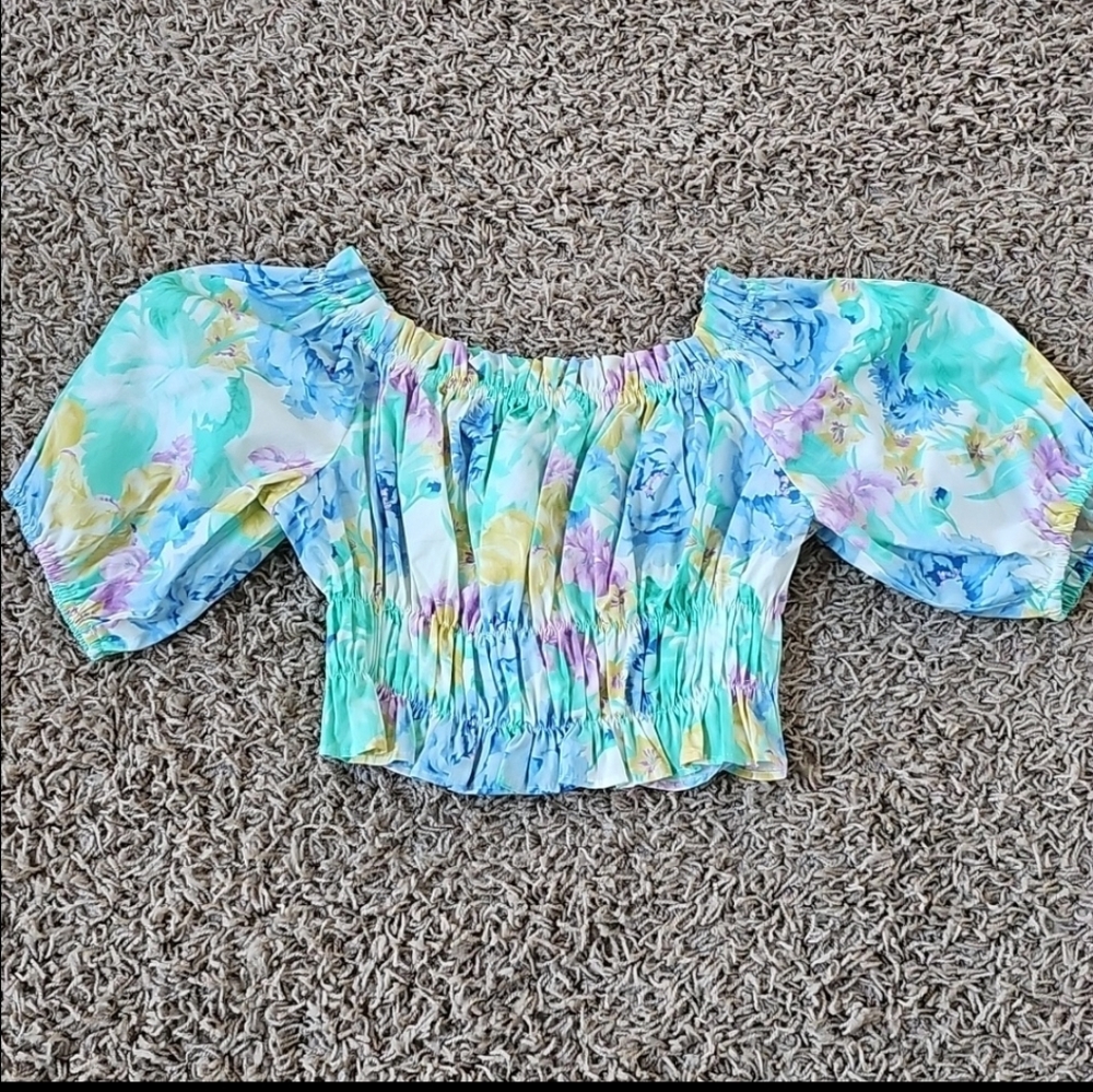 NWT Zara Top Floral On/Off Shoulders Crop Smocked Watercolor XS Blouse Puff - Picture 2 of 6